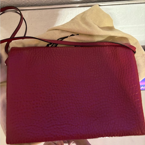 Red Burberry snakeskin crossbody. Large size. - Picture 5 of 6